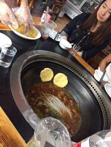 2021东北铁锅炖(弘基文化休闲广场店)美食餐厅,和东北
