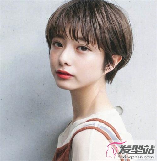 若你的脸型适合,走这清新文艺气质路线的女生,心动不如行动,赶紧剪