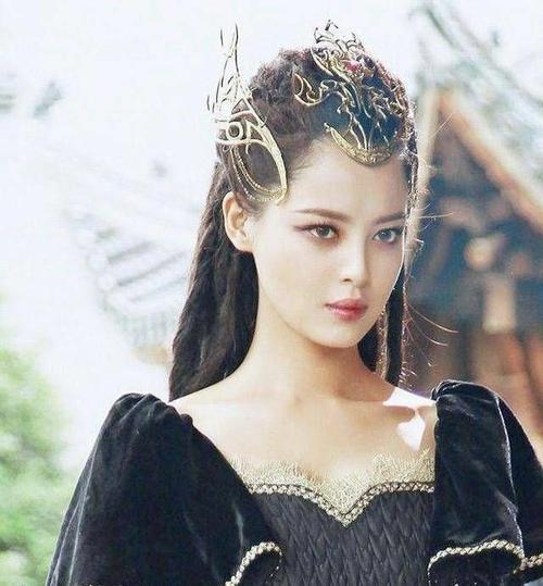 《斗破苍穹》辛芷蕾版的美杜莎你给打几分?