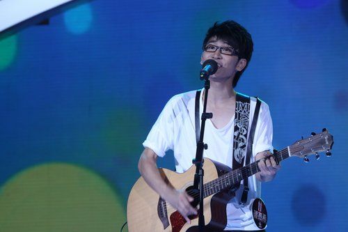 孙骁骁主持,湖南卫视,天娱传媒联合打造的《2010快乐中国 快乐男声》