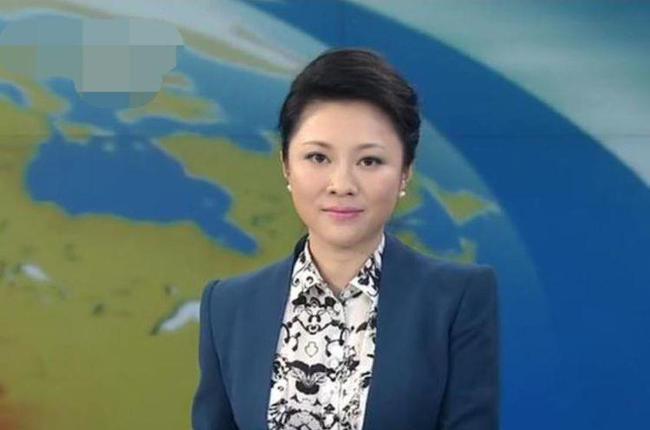 她是央视颜值"扛把子",美貌不输当红女星,37岁仍享受单身生活