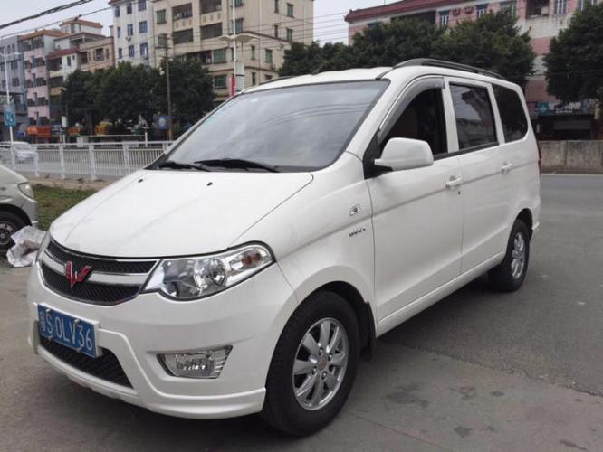 五菱宏光s6新款7座 第1页