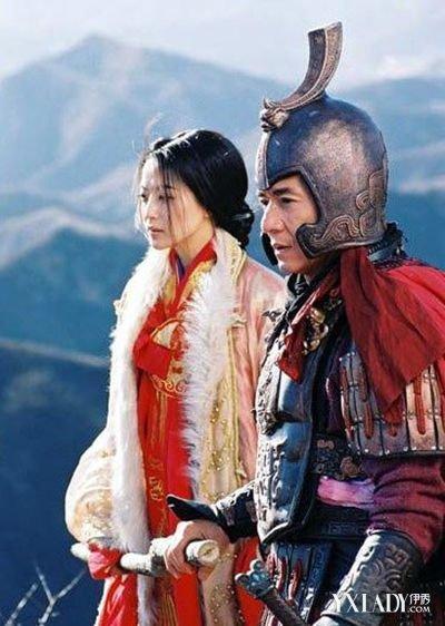 成龙演的神话电影创佳绩以一抵三称霸票房