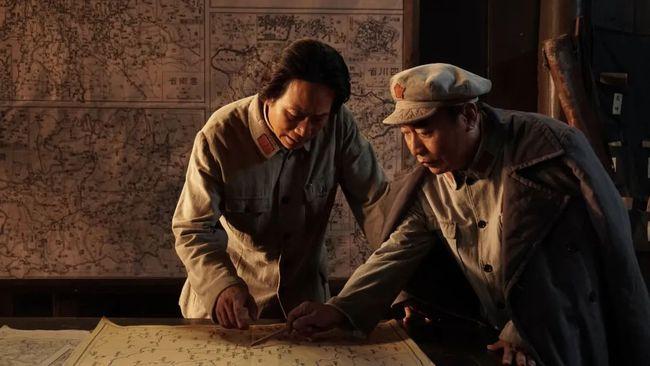 银幕上的遵义会议触摸历史以动人艺术光大遵义会议精神