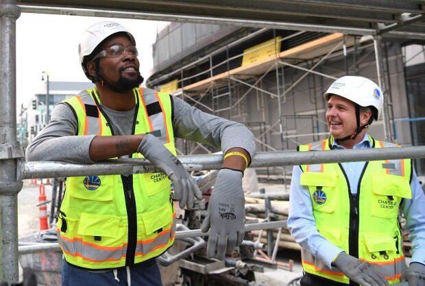 杜兰特这气质拿捏的死死的