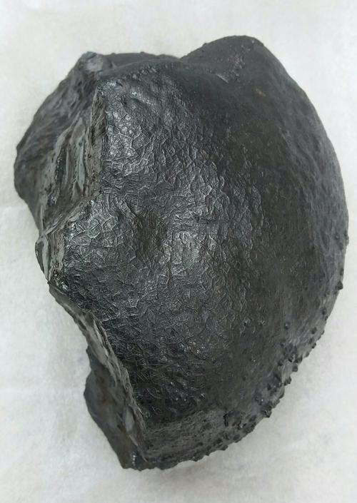 黑钻石陨石:来自天外的精灵