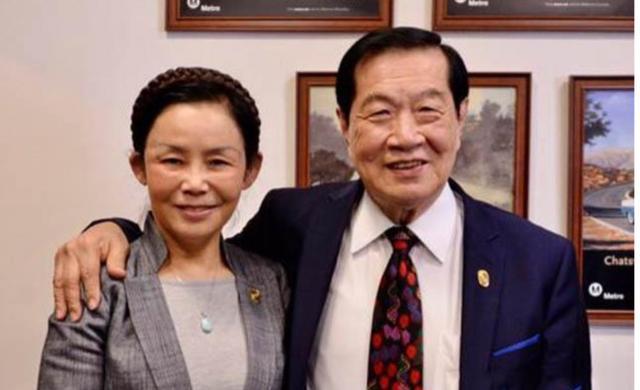 解密一则众人皆祝福的恋爱档案:62的蒋霞萍怎么样爱上80的李昌钰