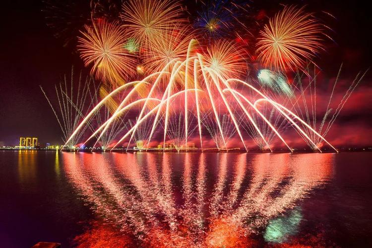 湖北人元宵节家门口赏花灯看烟花攻略来了