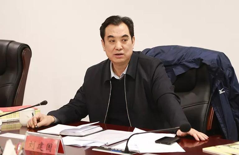 省监察委委员刘建国带领省纪委监察委综合调研组到我市调研指导