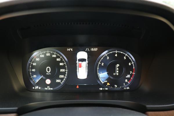 全新北欧旗舰!沃尔沃s90苏州实拍解析