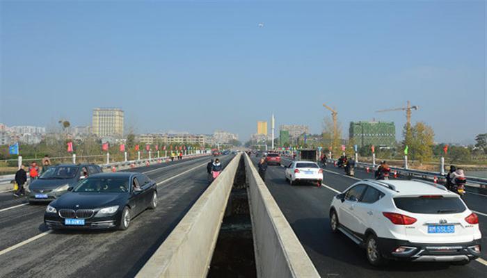 江华首条一级公路——s356沱涔一级公路试通车