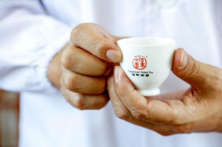 制茶人邓国心怀朴素芳香自来