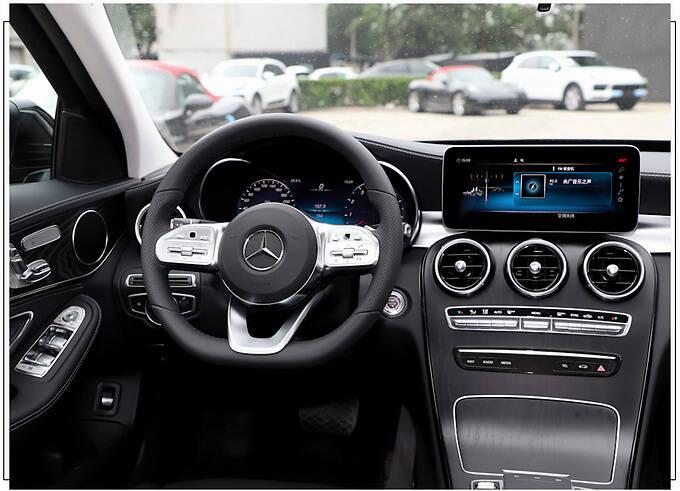 手握30万元选运动标杆3系还是时尚领袖奔驰c级