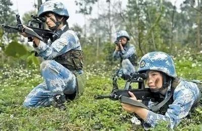 三三制战斗小组,避免伤亡,交替掩护进攻!