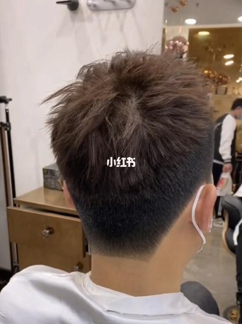 男生后面这样剪真的帅爆了_时尚_发型