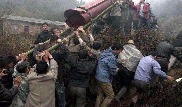 从古至今,棺材为什么绝对不能落地?真的只是迷信吗?