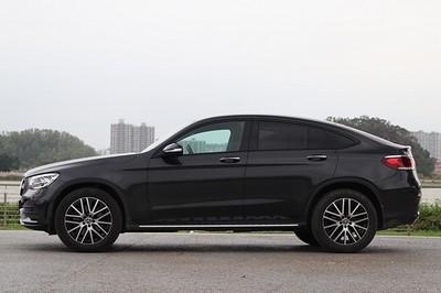 奔驰glc coupe新车首试 内饰豪华且动力充沛