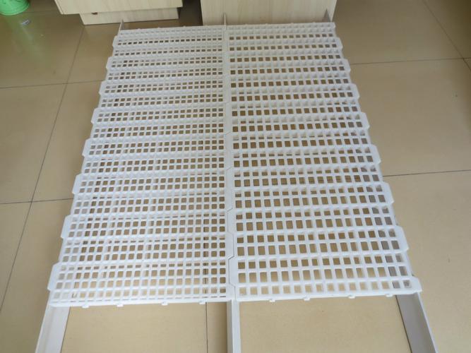 鸡漏粪板 塑料漏粪板 漏粪板 复合材料漏粪板 漏缝漏粪板 漏粪板