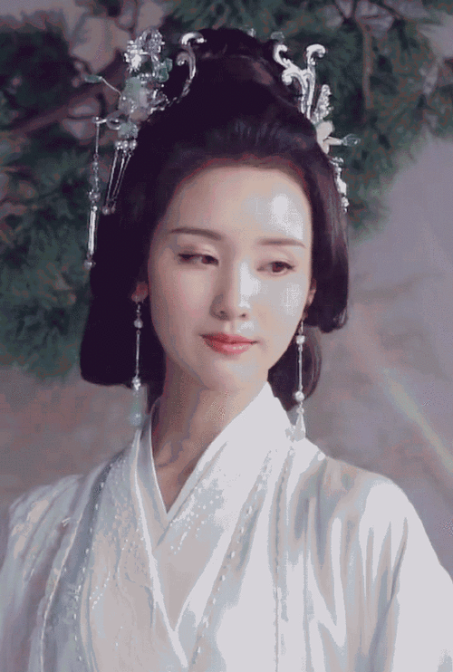 陈都灵古装造型# 咱就是一整个被惊艳到的大动作 陈都灵妥妥的从画里