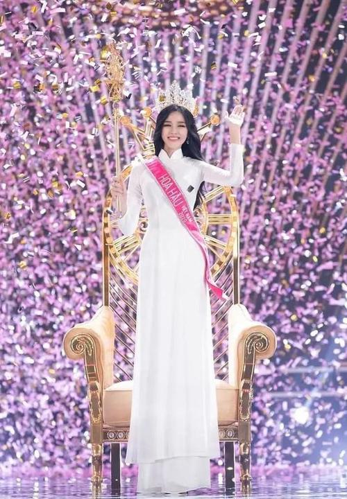 2020越南小姐,19岁农村女孩夺冠,身高175cm,110cm大长腿,惹眼