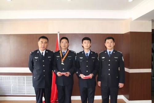 【忠诚奉献】吉林市公安局领导深入基层单位表彰党的十九大安保工作