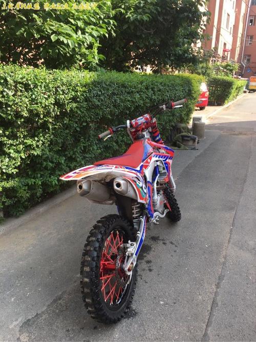 高配波速尔泰坦