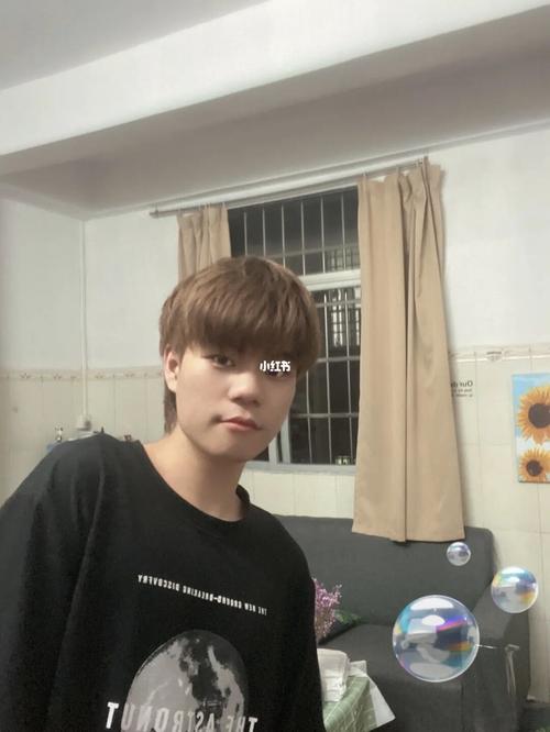 狼尾尴尬期…_狼尾_发型_狼尾发型_时尚_发型