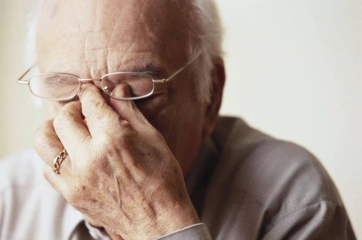 9亿近视老花眼负责?