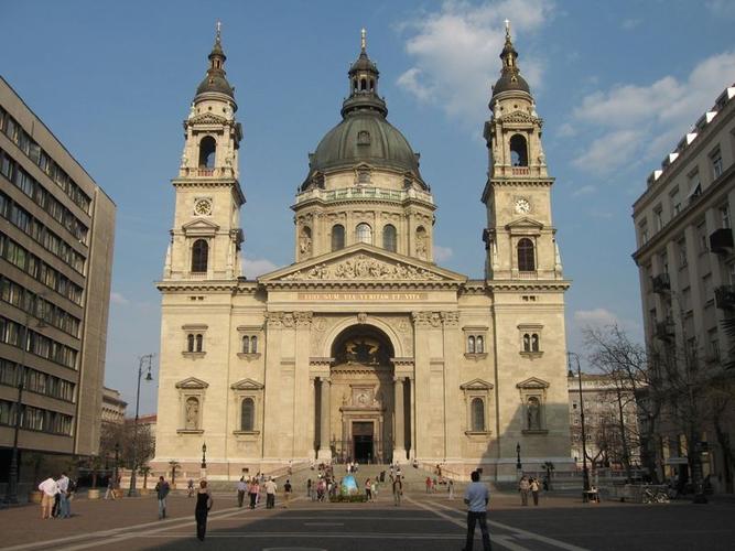 嗨皮-东欧五国 波兰10晚12日(ca/升级一晚网评5星