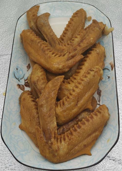 泡鸭爪 泡椒鸭翅