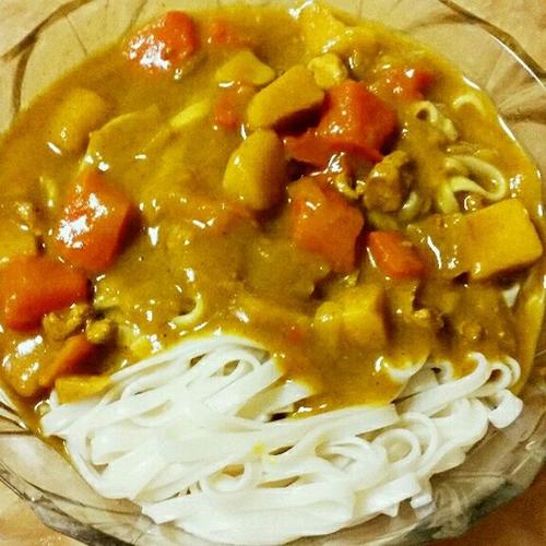 咖喱鸡肉螺旋面