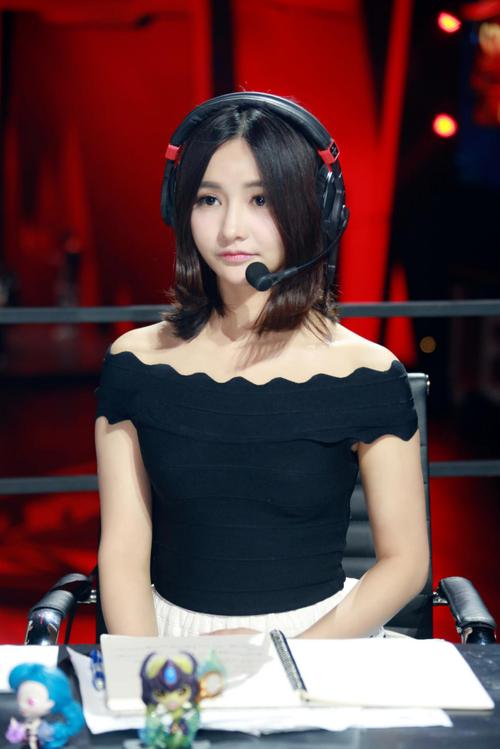 从赛场上到舞台前,电竞女王miss发生了哪些变化?