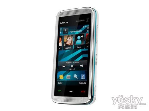 小巧精致触控 诺基亚5530行货售1639元
