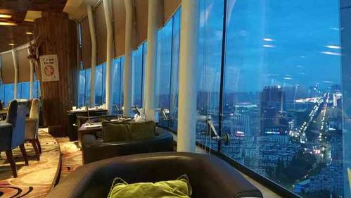 海外海皇冠大酒店海澜旋转餐厅