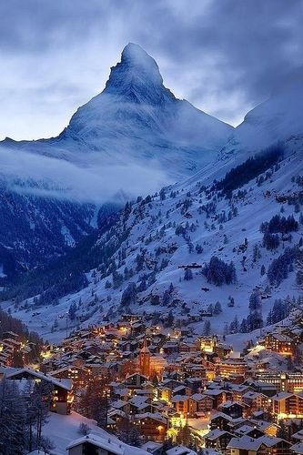 瑞士 阿尔卑斯山 采尔马特村