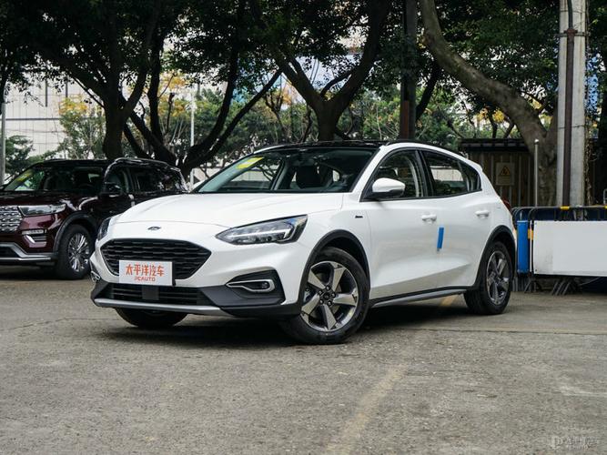 福克斯两厢落地要多少钱