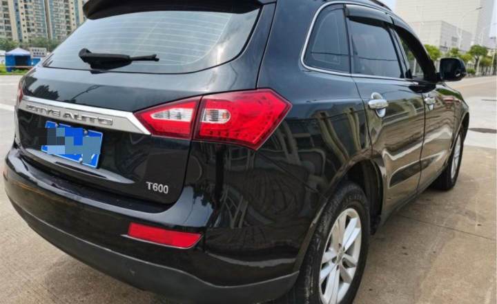 苏州二手众泰t600 2016 款 1.5t 手动精英型 黑色 - 小猪二手车