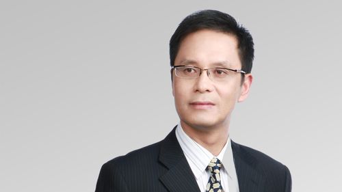 讲席教授|医术共师德并重 临床与科研齐进——记我校李琦教授