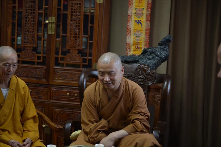 道然法师莅临琴鹤堂与赵董事长交流佛法