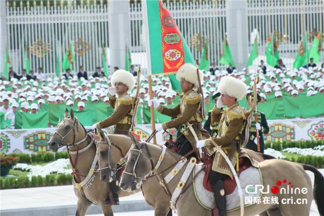 土库曼斯坦庆祝独立28周年