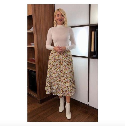 watch: phillip schofield comes to holly willoughby"s rescue as