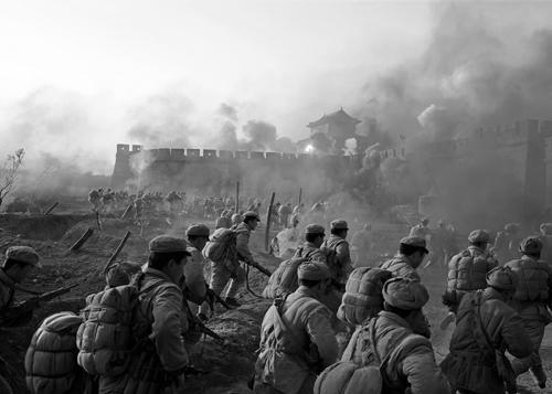 解放战争中的1946年,苏联向中共部队提供了哪些军事装备援助?