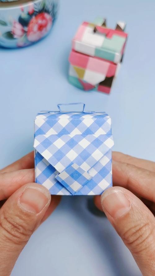 手工制作你们要的迷你款小书包