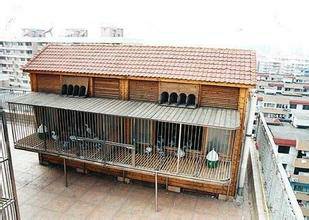 我想买养鸽子用的跳 笼 到哪里能买到呀?