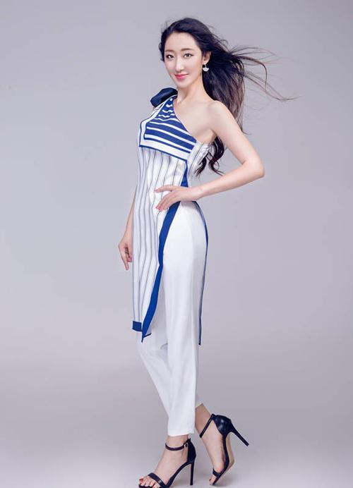 李依馨