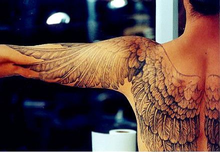 半背凤凰纹身图案