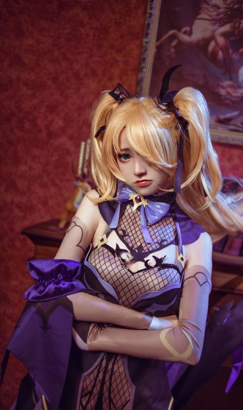 原神菲谢尔cos正片