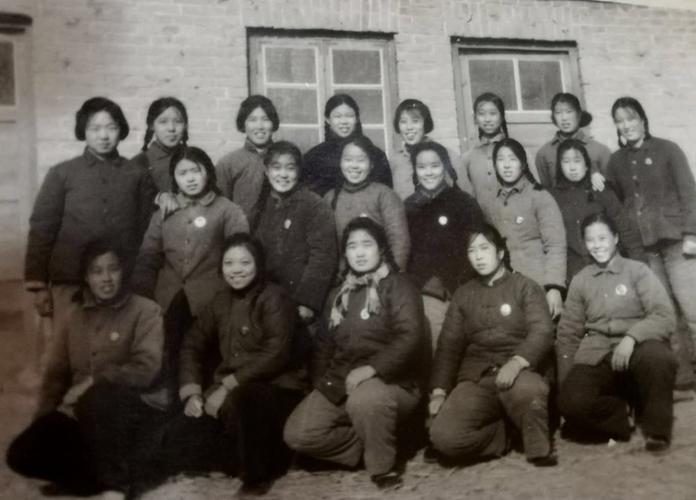 《唐山老知青》画册征集老照片综合展示版块2---柏各庄农场知青风采
