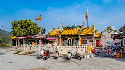 三山国王庙位于揭西县河婆镇之西2公里的玉峰东麓,由于河婆古属霖田都