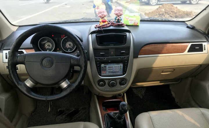 别克 凯越 2008款 凯越hrv 1.6 手动 豪华导航版